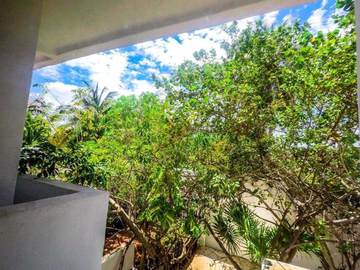 Punta Me Beach Suites Cancun Exterior photo